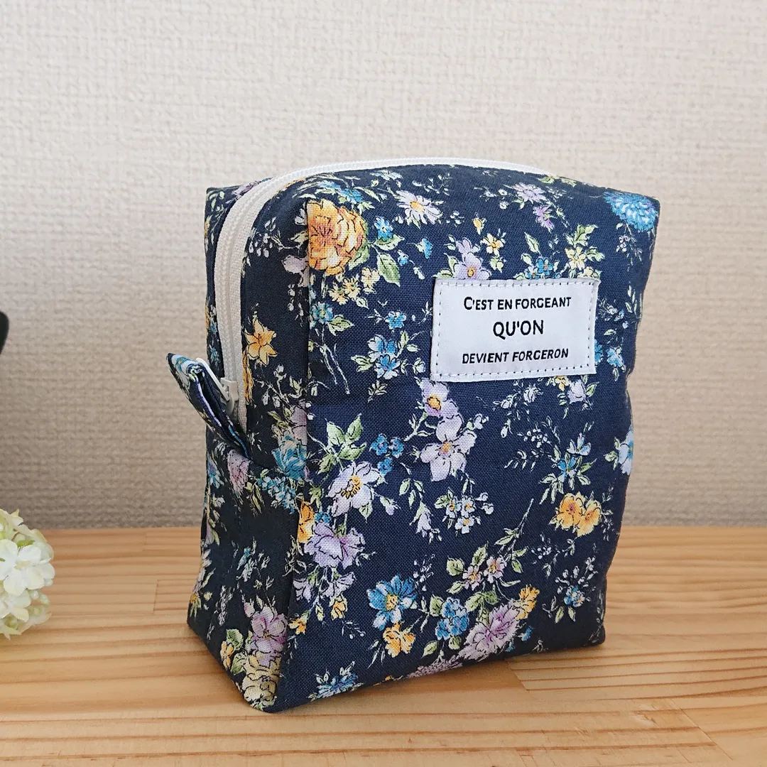 ふらわーさんのソーイング作品 | シャッペスパン 普通地用ミシン糸 60番 200m 白・黒・...