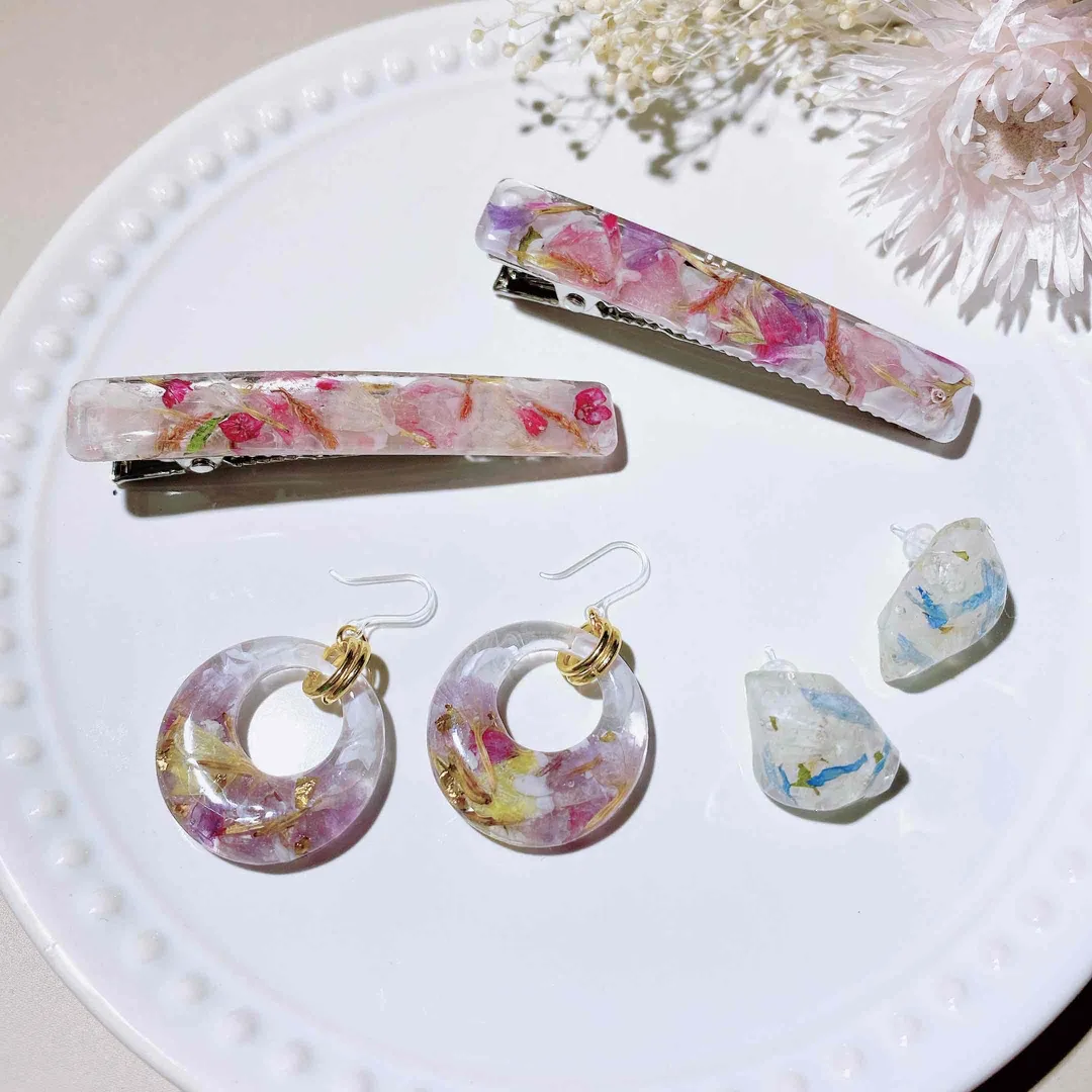 poche_____さんのレジン作品 | 【2021年6月度 月間優良ショップ受賞】 Resin pl...