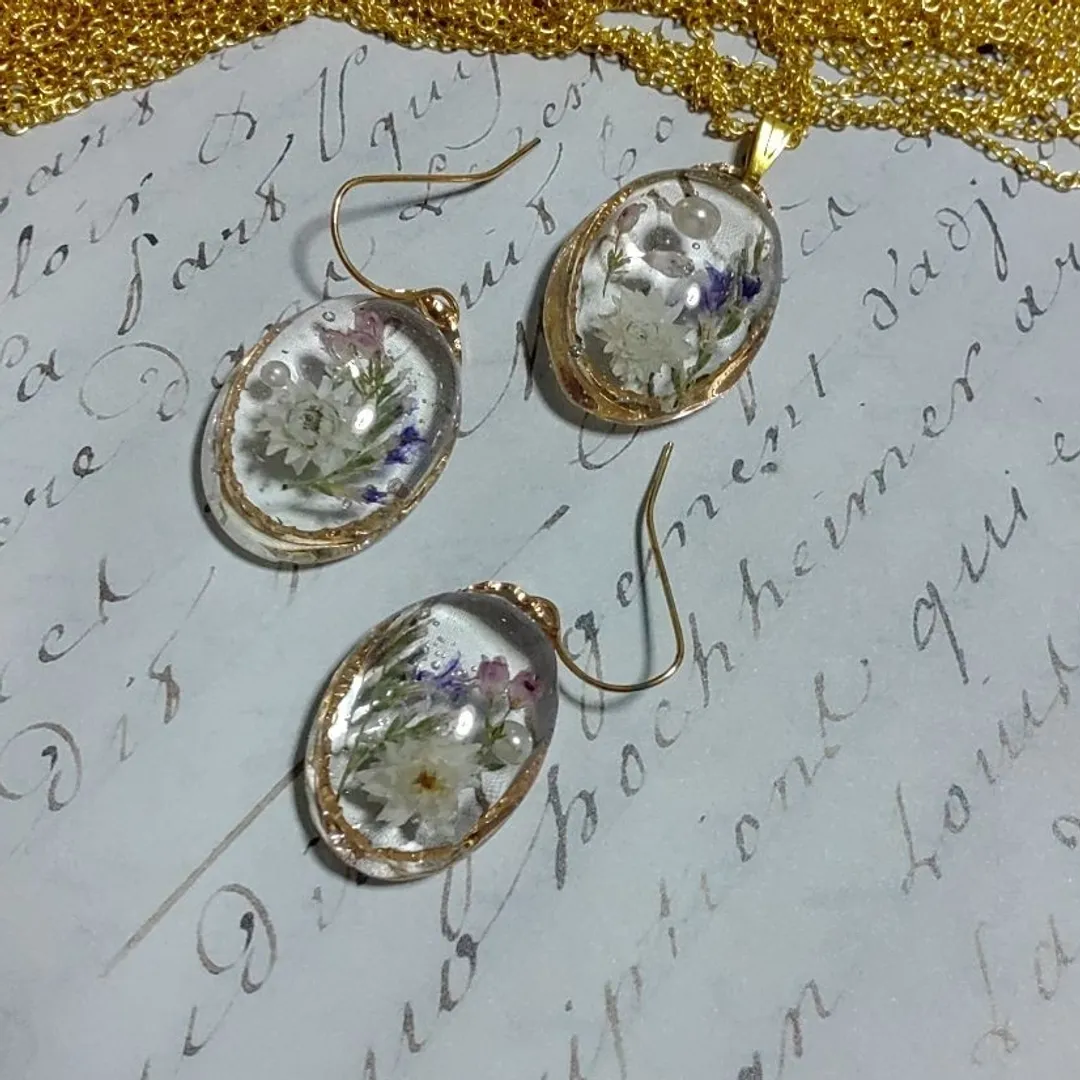 omiotukeさんのレジン作品 | 【UVレジン液】25g　太陽の雫 （ハードタイプ）　謎のお楽...