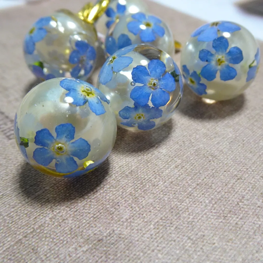 omiotukeさんのレジン作品 | ★【詰め替え専用UVレジン液】200g　太陽の雫 （ハードタ...