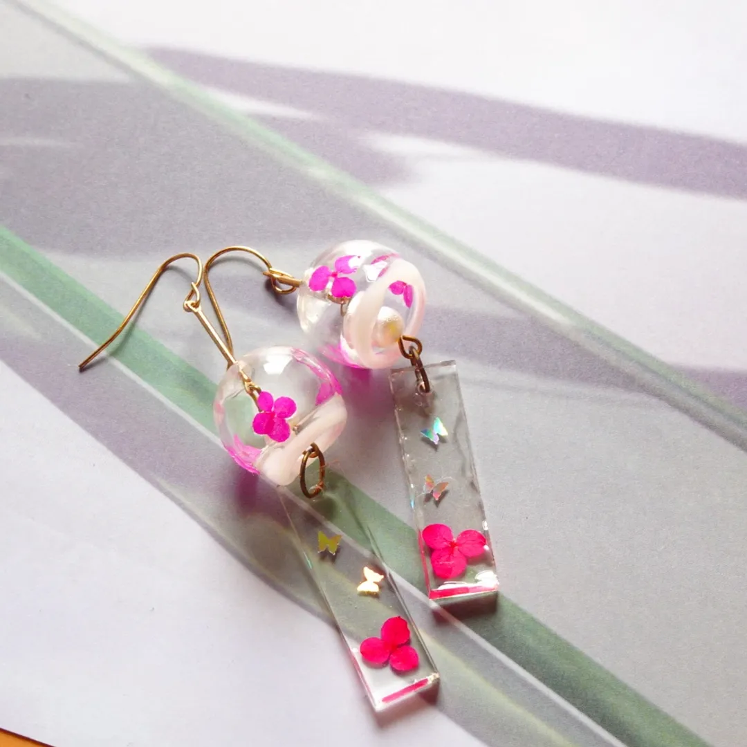omiotukeさんのレジン作品 | 【追加用レジン1本100g】作家のためのレジン 200gの定...