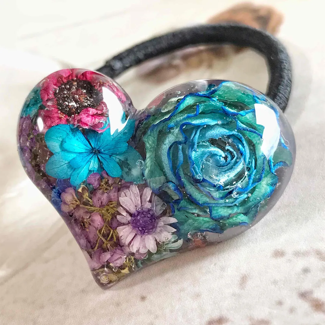 絵里奈さんのレジン作品 | 【定期便】作家のためのレジン 200g