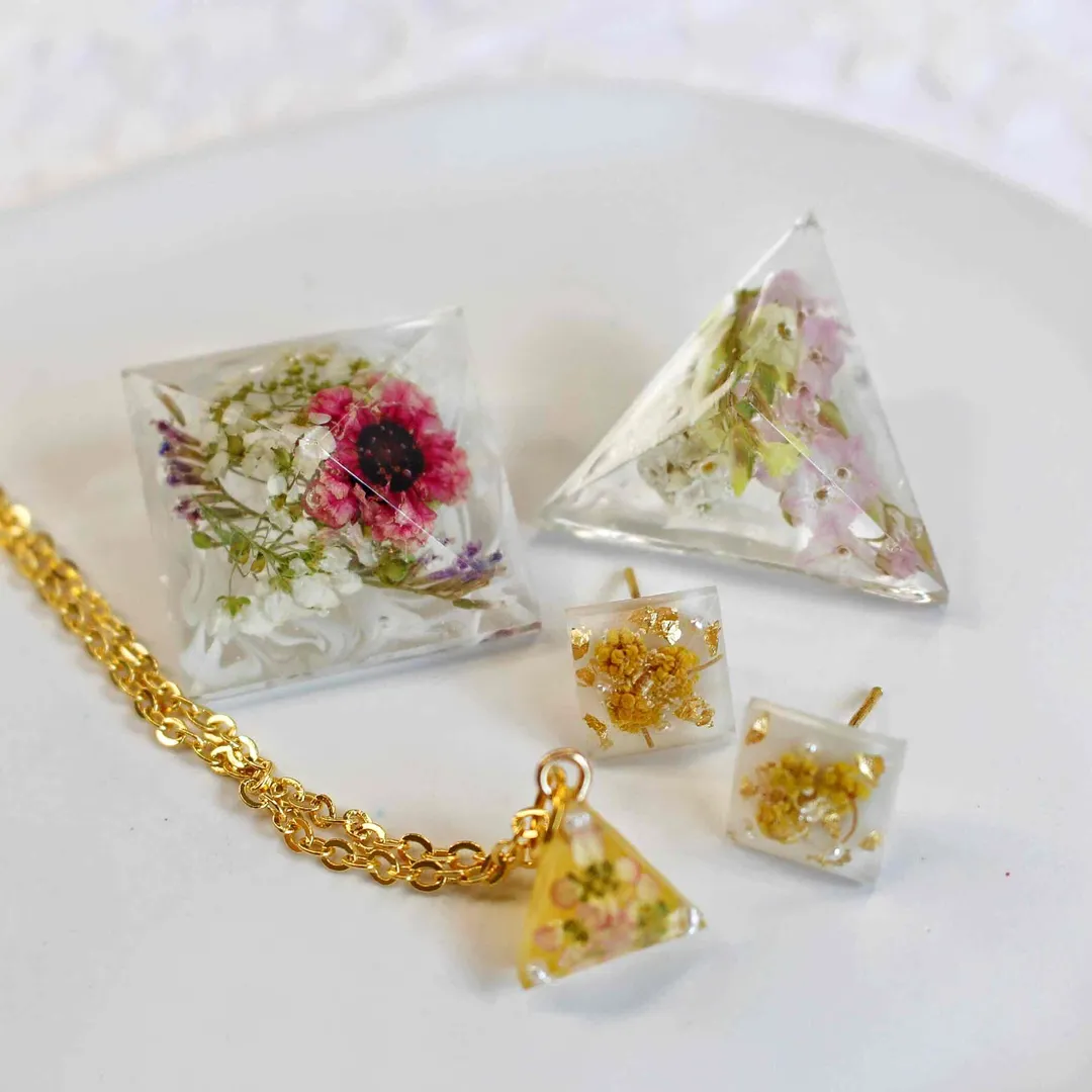 絵里奈さんのレジン作品 | いろどろっぷ 10色セット ニュアンスカラー  レジン着色剤...