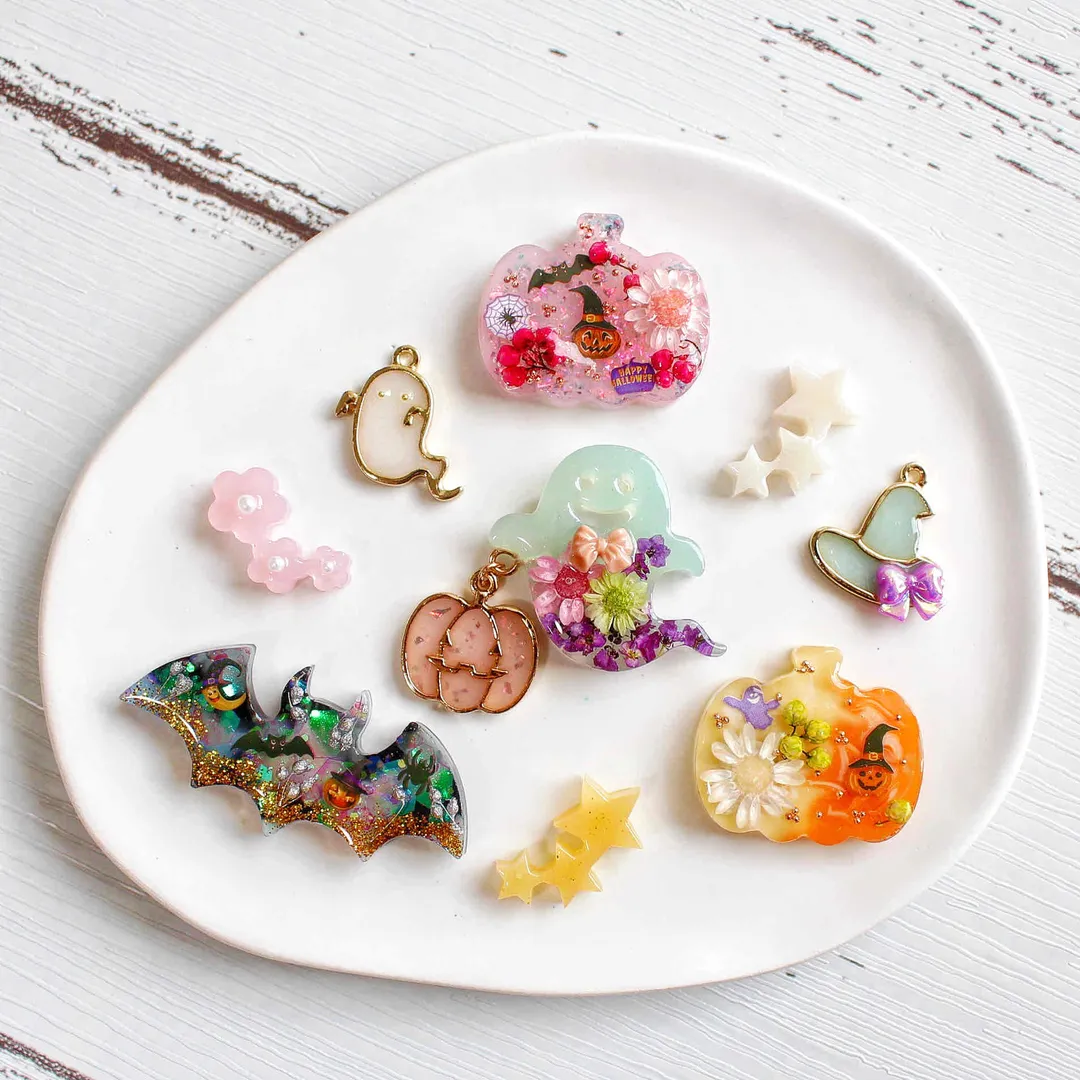 絵里奈さんのレジン作品 | 【定期便】作家のためのレジン 200g