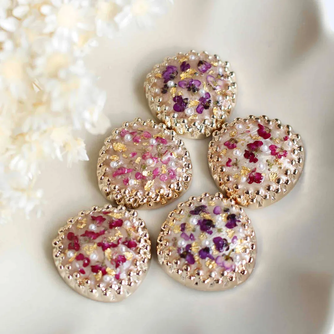 絵里奈さんのレジン作品 | 【定期便】作家のためのレジン 200g