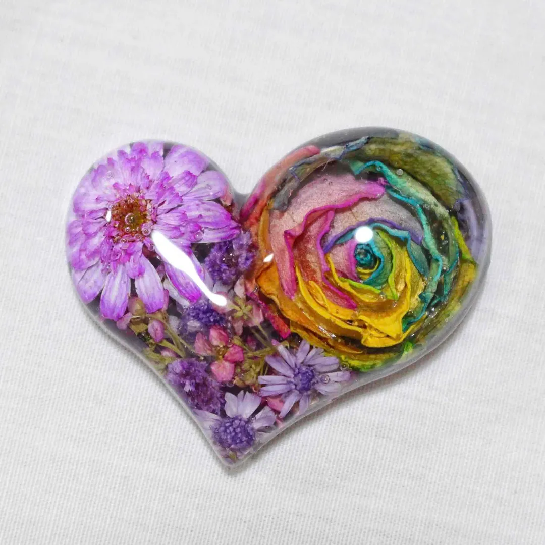 絵里奈さんのレジン作品 | 【定期便】作家のためのレジン 200g