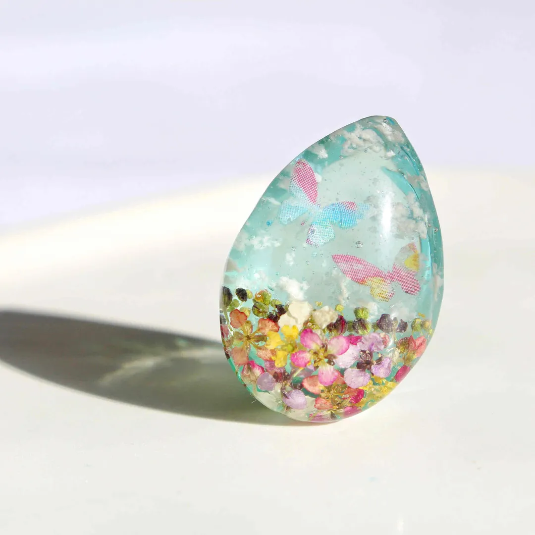絵里奈さんのレジン作品 | 【追加用レジン1本100g】作家のためのレジン 200gの定...