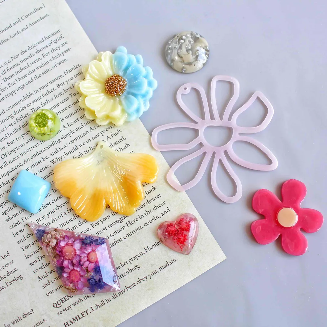 絵里奈さんのレジン作品 | 【定期便】作家のためのレジン 200g