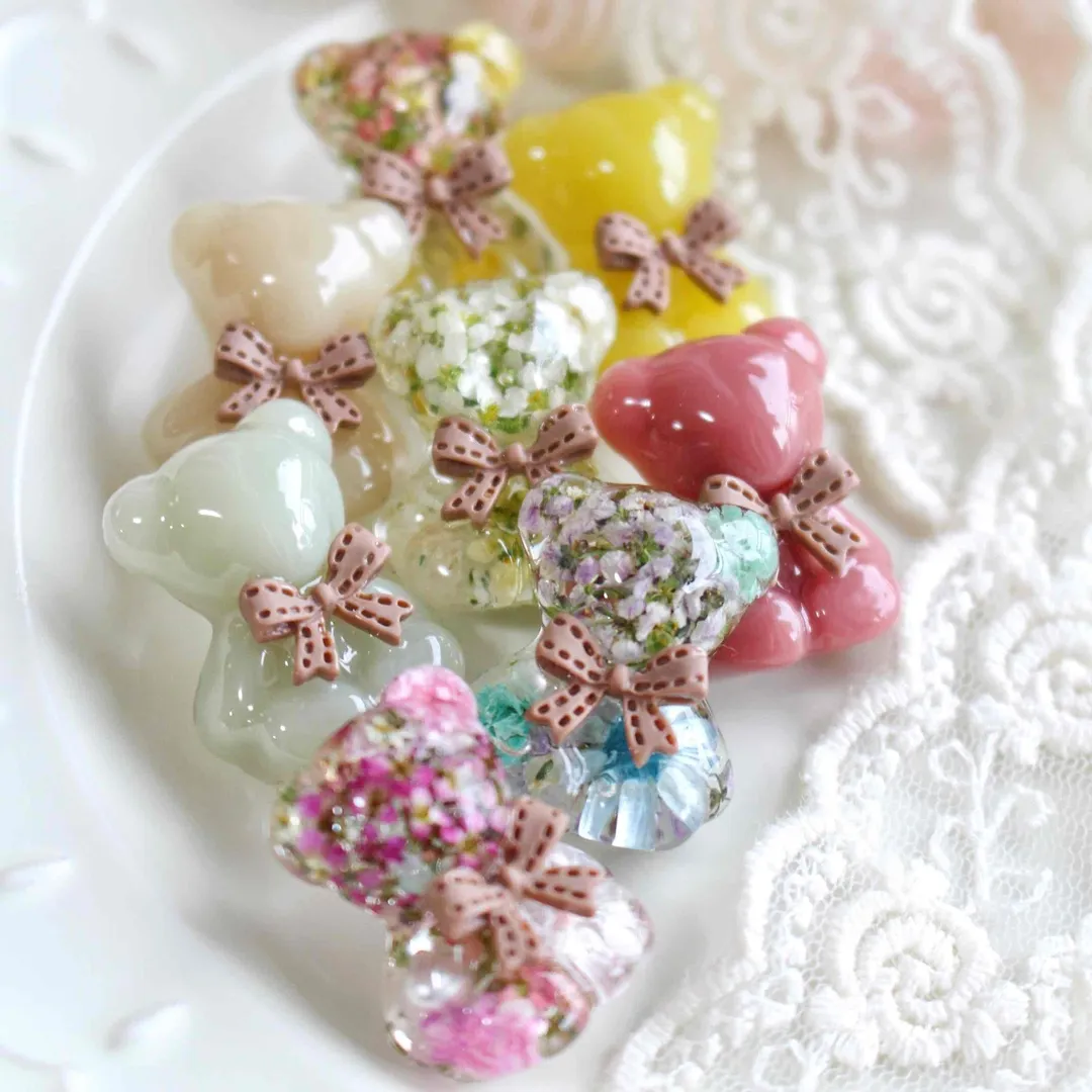 絵里奈さんのレジン作品 | 【定期便】作家のためのレジン 200g