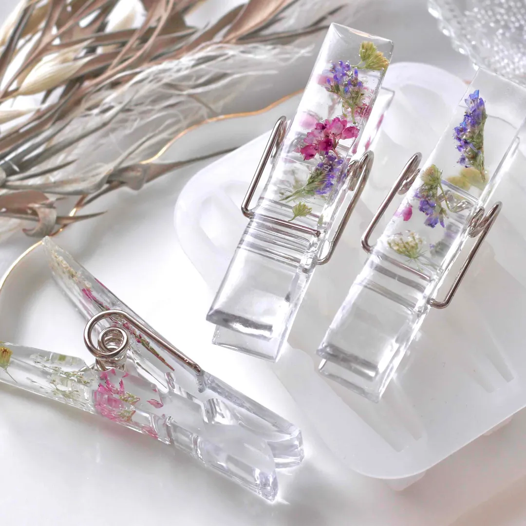 𝐂𝕠𝕞𝕒𝕣𝕚𝕞𝕒𝕕𝕖 (*こまり*)さんのレジン作品 | 【定期便】作家のためのレジン 200g