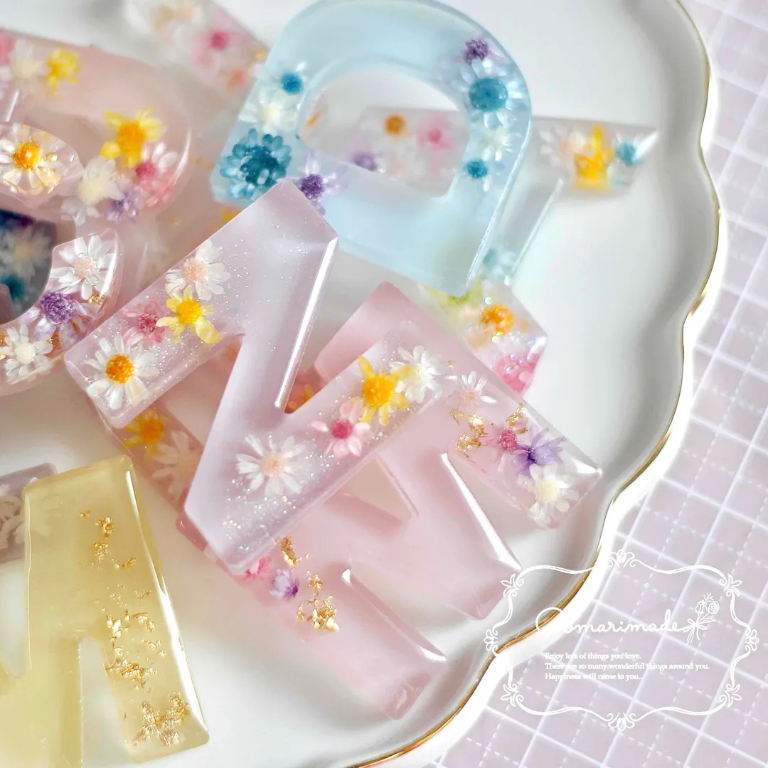 𝐂𝕠𝕞𝕒𝕣𝕚𝕞𝕒𝕕𝕖 (*こまり*)さんのレジン作品 | 作家のためのレジン 100g