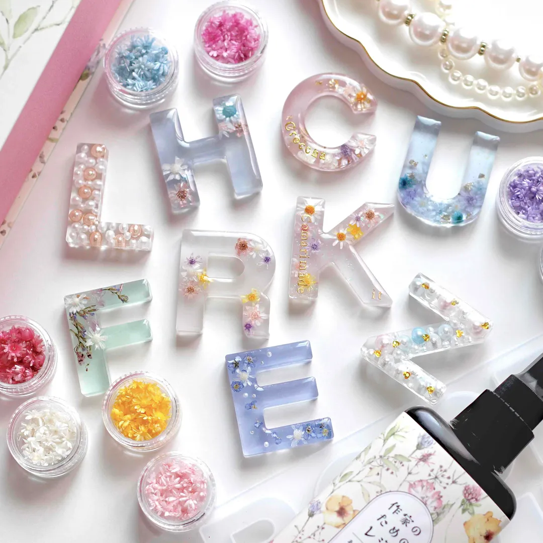 𝐂𝕠𝕞𝕒𝕣𝕚𝕞𝕒𝕕𝕖 (*こまり*)さんのレジン作品 | 【Amazon限定】作家のためのレジン セット