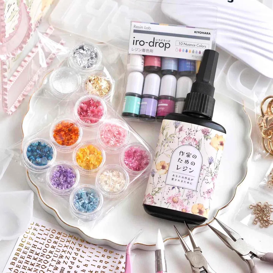 𝐂𝕠𝕞𝕒𝕣𝕚𝕞𝕒𝕕𝕖 (*こまり*)さんのレジン作品 | 作家のためのレジン 100g