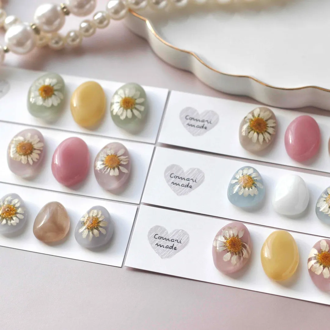 𝐂𝕠𝕞𝕒𝕣𝕚𝕞𝕒𝕕𝕖 (*こまり*)さんのレジン作品 | 作家のためのレジン 100g