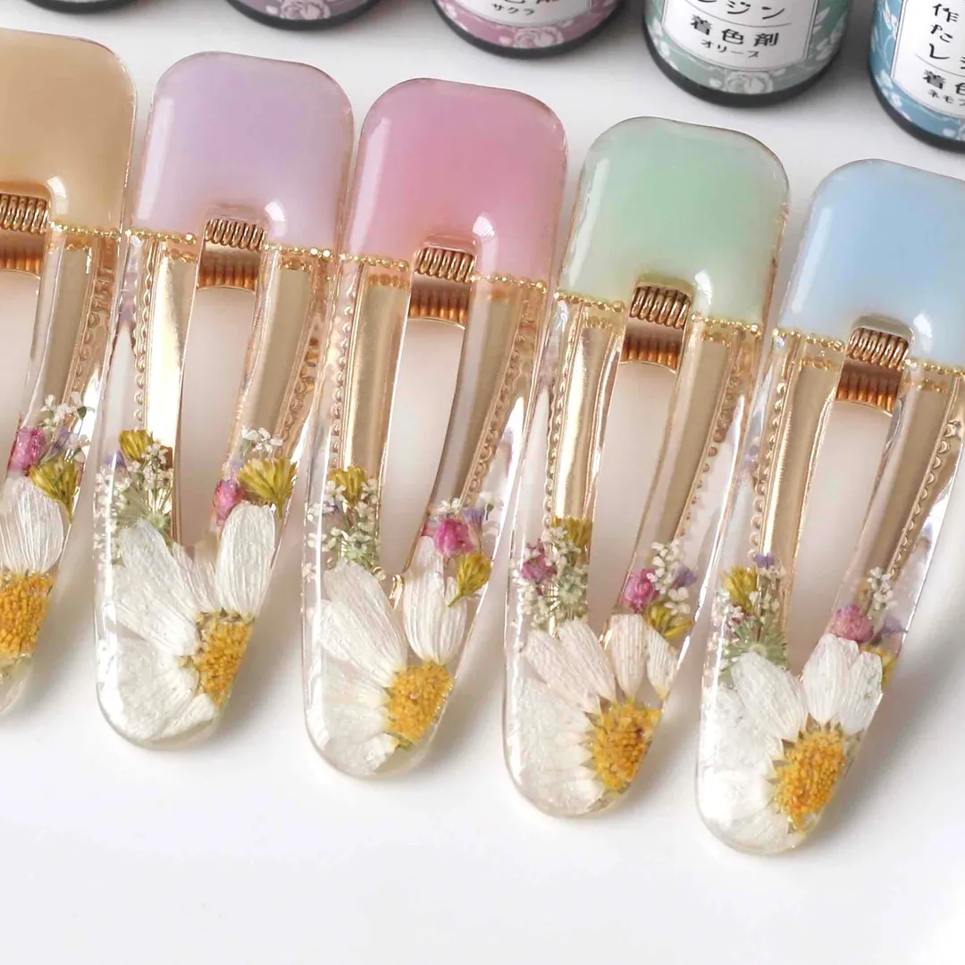 𝐂𝕠𝕞𝕒𝕣𝕚𝕞𝕒𝕕𝕖 (*こまり*)さんのレジン作品 | 【高粘度】作家のためのレジン ぷっくりレジン 100g