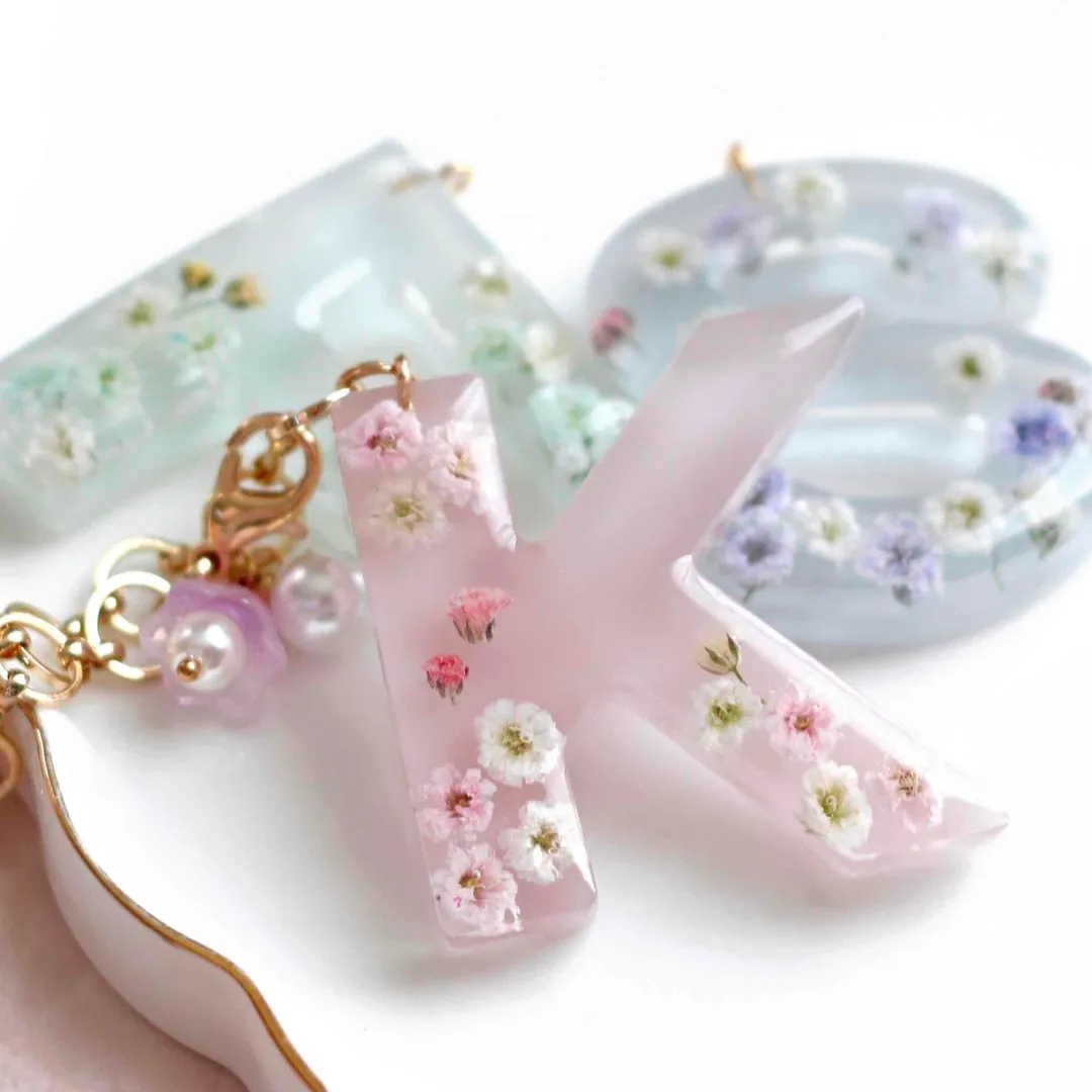 𝐂𝕠𝕞𝕒𝕣𝕚𝕞𝕒𝕕𝕖 (*こまり*)さんのレジン作品 | Comarimade監修 作家のためのレジン 「着色剤 濃縮...