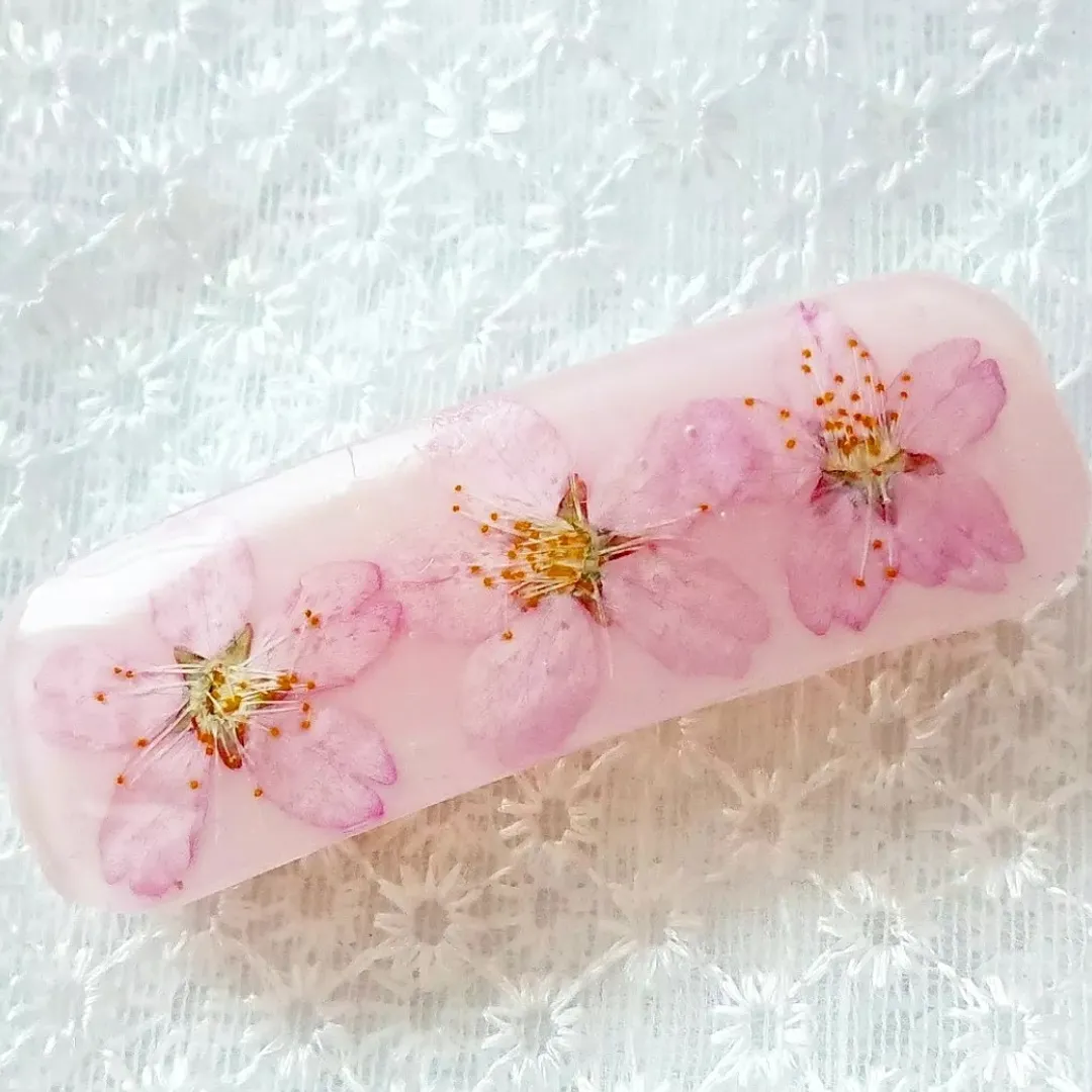 YUKlさんのレジン作品 | UVレジン液 星の雫