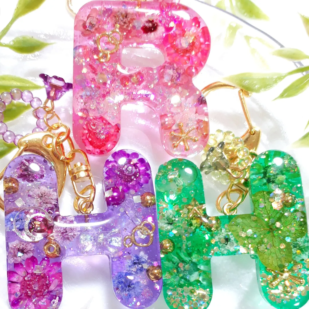 mimikikiraradora174さんのレジン作品 | プレゼント付き★【UV-LEDレジン液】タカラネイル レジン...