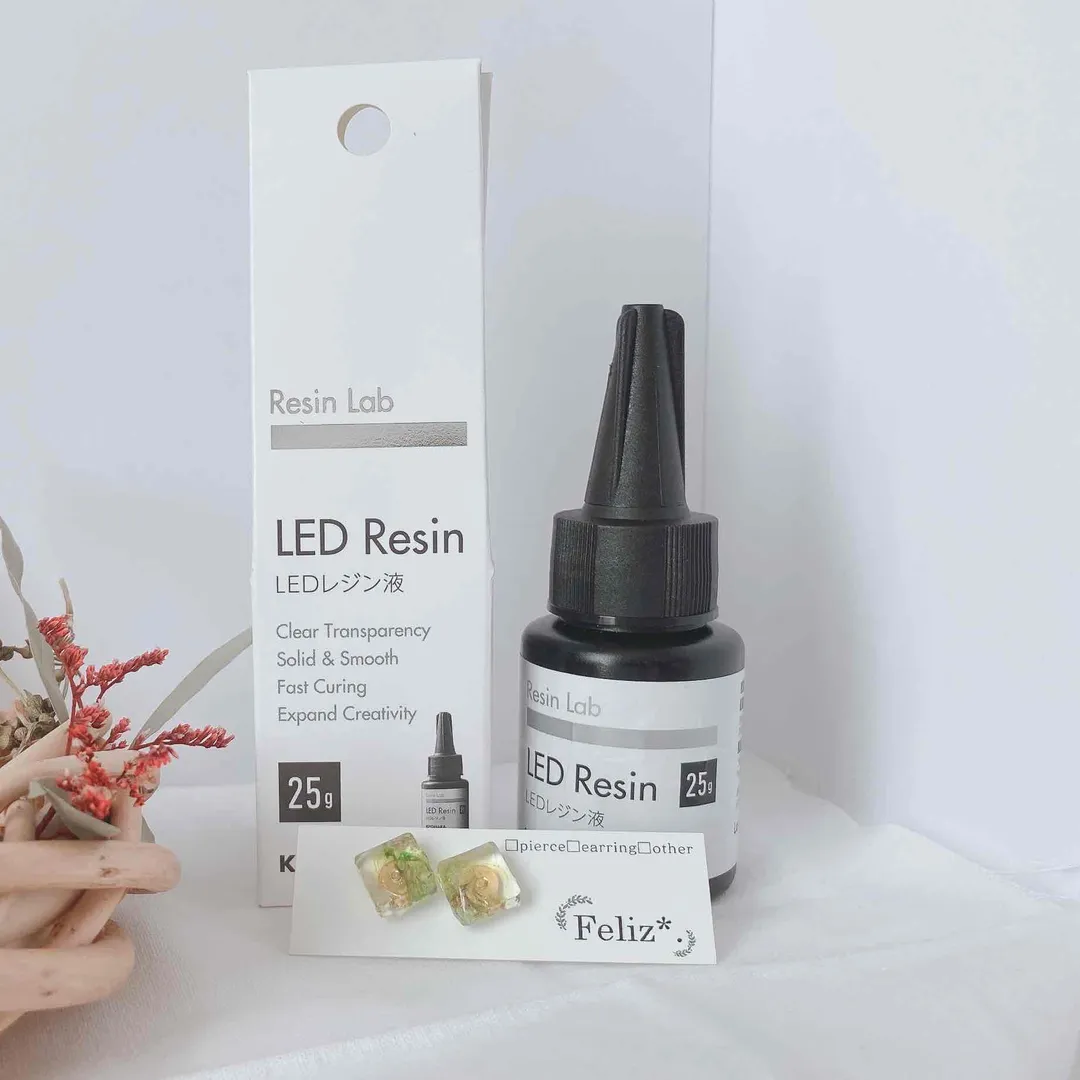 feliz700さんのレジン作品 | 【サージカルステンレス 316L 】5mm ピアス ゴールド...