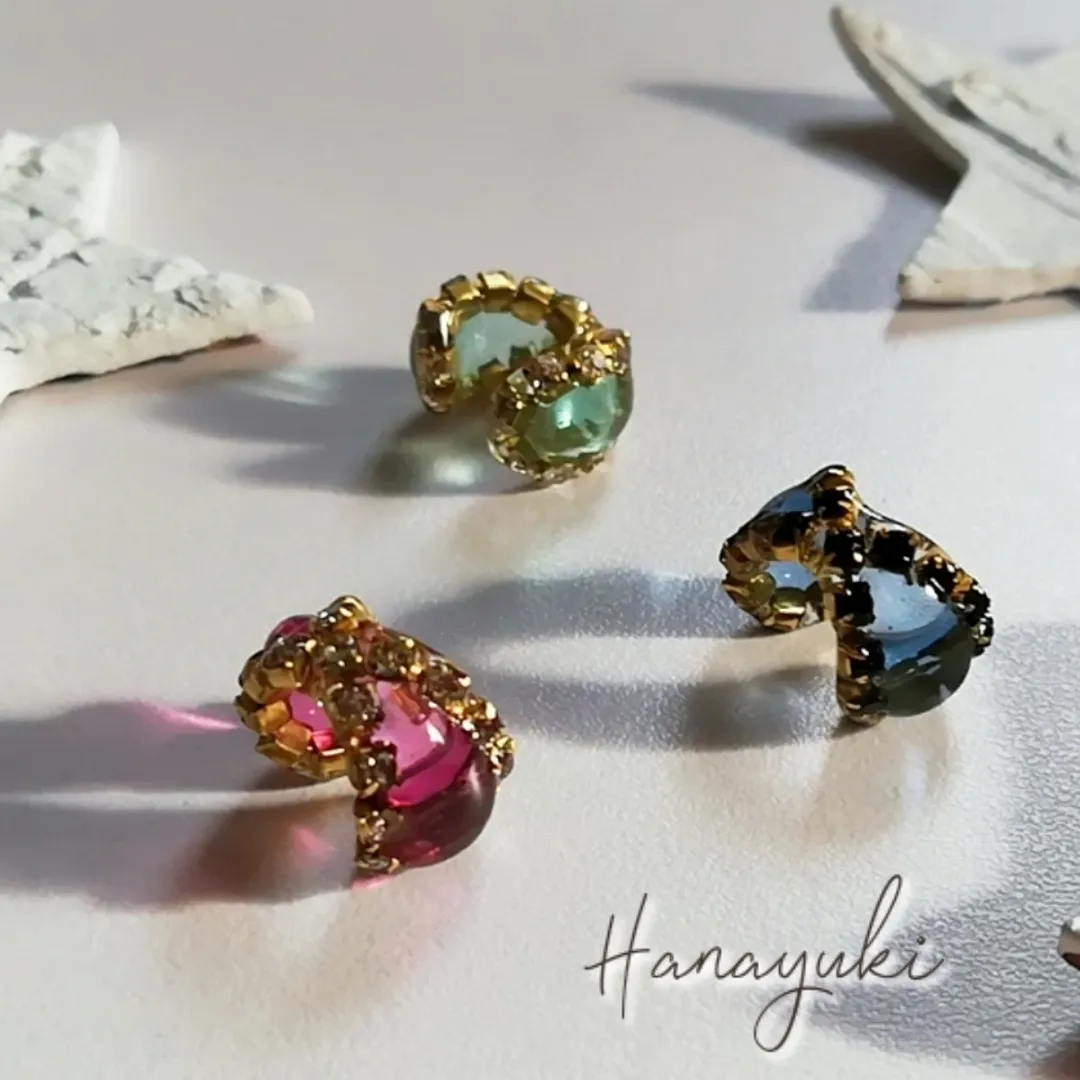 𝐻𝑎𝑛𝑎𝑦𝑢𝑘𝑖❁⃘*.ﾟはなゆきさんのレジン作品 | ストーン付きチェーン 1m