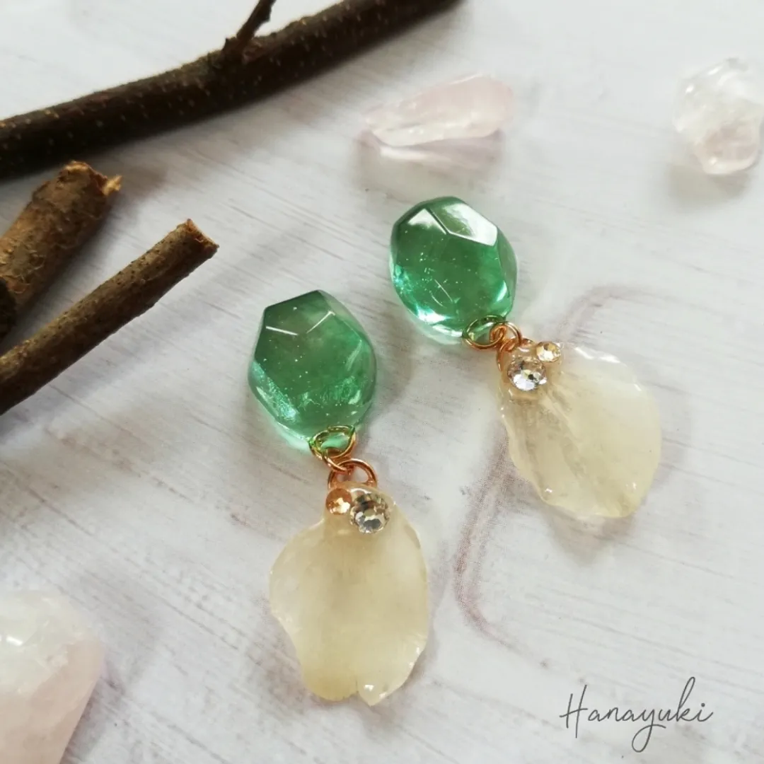 𝐻𝑎𝑛𝑎𝑦𝑢𝑘𝑖❁⃘*.ﾟはなゆきさんのレジン作品 | 【小分け】さくら 花びら プリザーブドフラワー