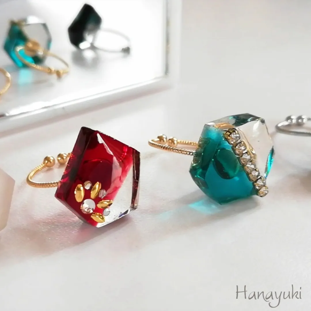 𝐻𝑎𝑛𝑎𝑦𝑢𝑘𝑖❁⃘*.ﾟはなゆきさんのレジン作品 | UV-LEDレジン液 タカラネイル