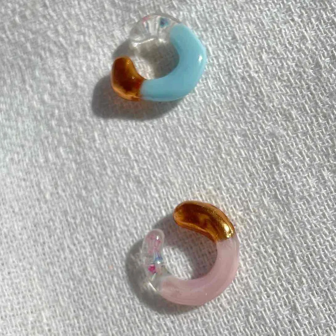 chipiiroさんのレジン作品 | 【清原】エンボスヒーター　ホワイト