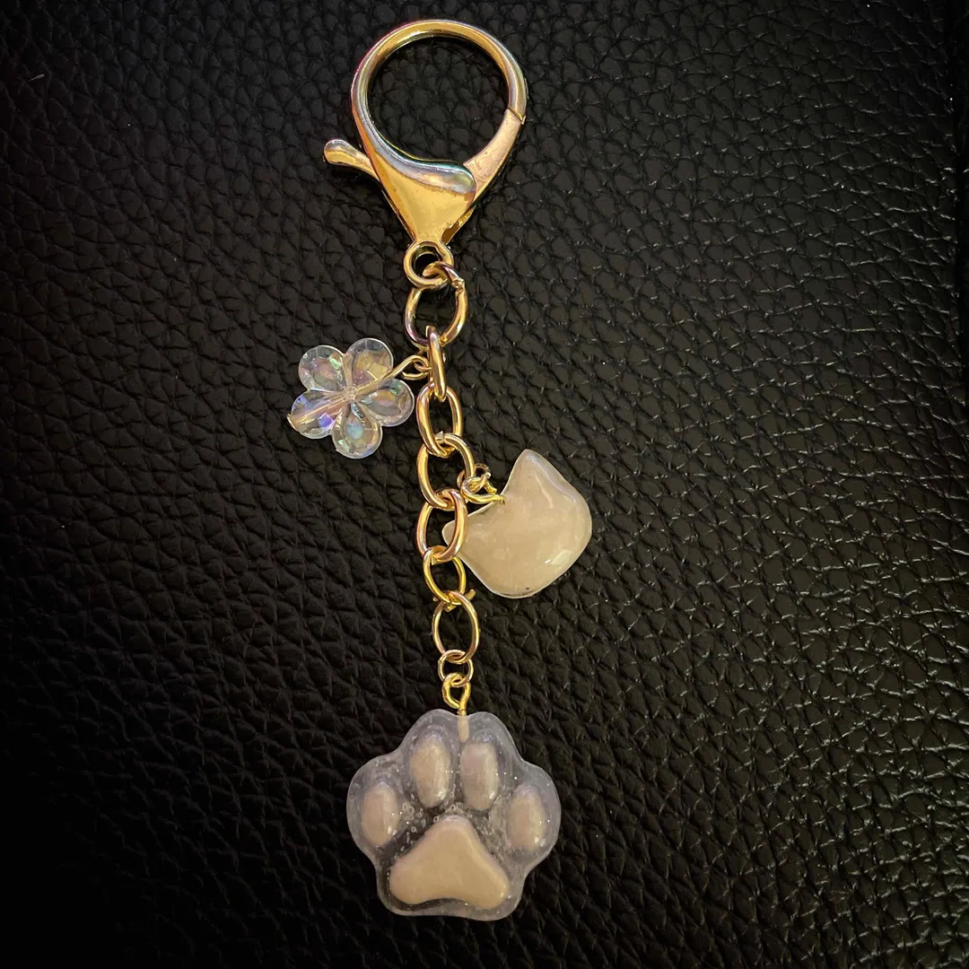 sanrio.kittyさんのレジン作品 | UV-LEDレジン 星の雫［ハードタイプ］25ｇ