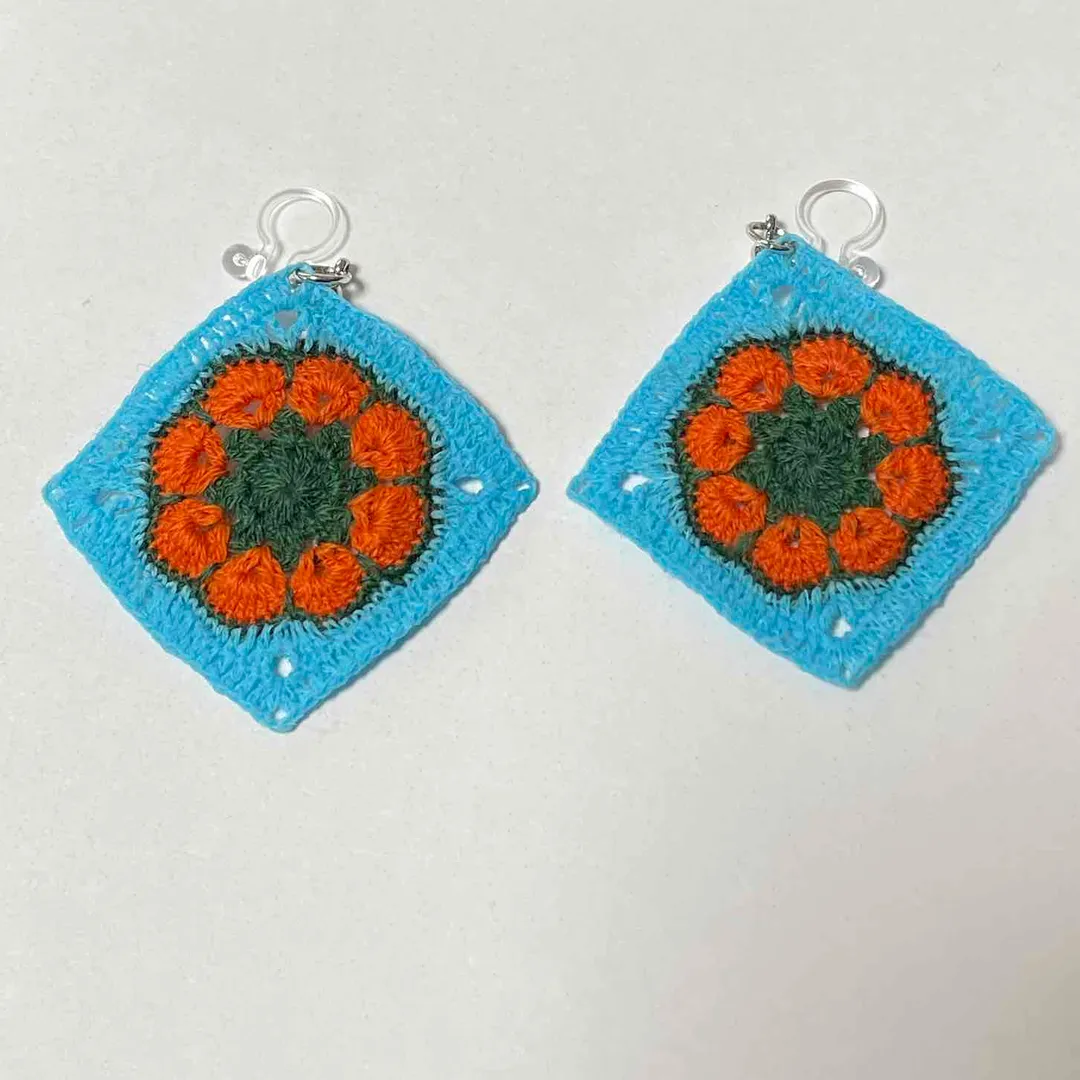 sasasaさんの編み物作品 | DAISO　刺繍糸　12colors