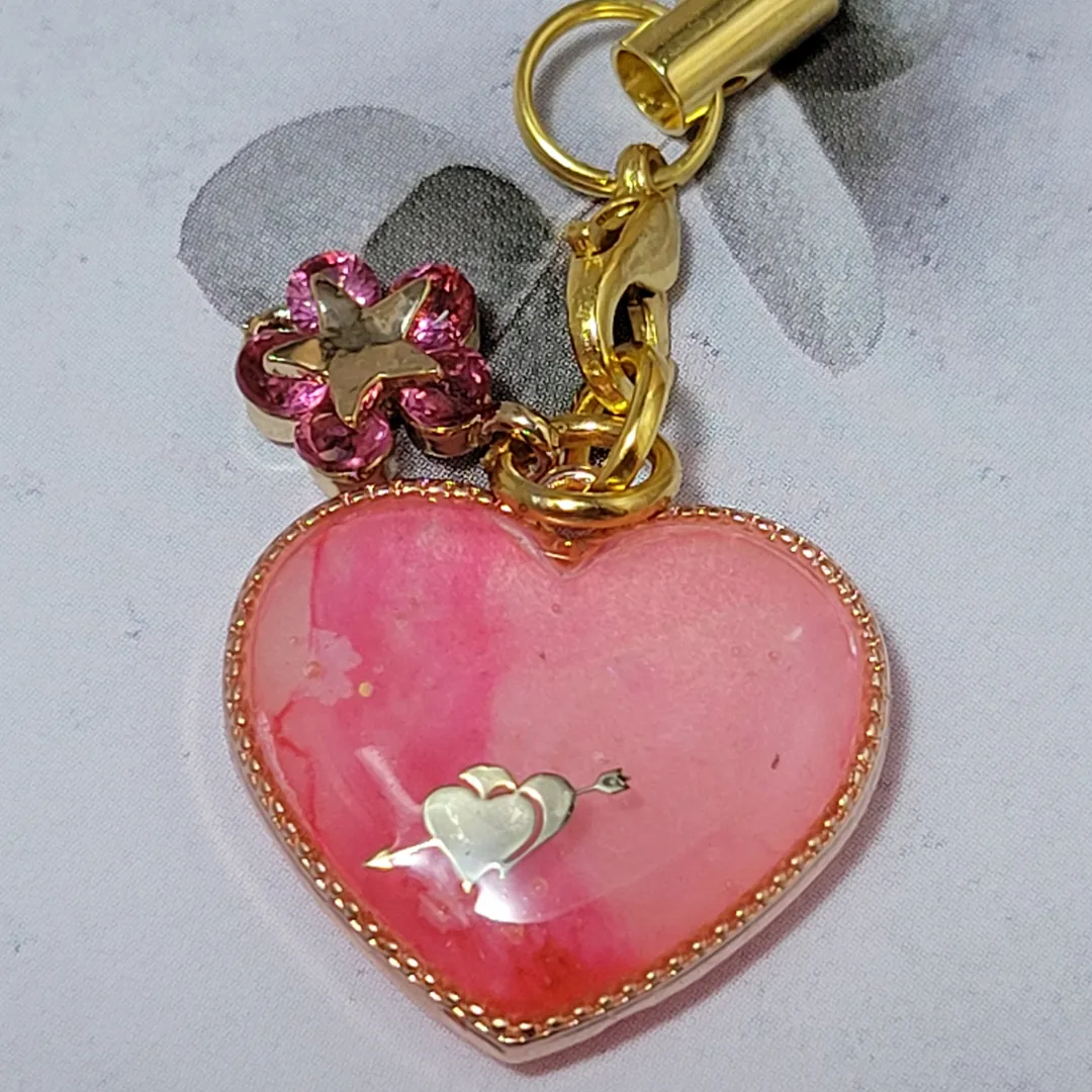 haco*nstructさんのレジン作品 | 【追加用レジン1本100g】作家のためのレジン 200gの定...