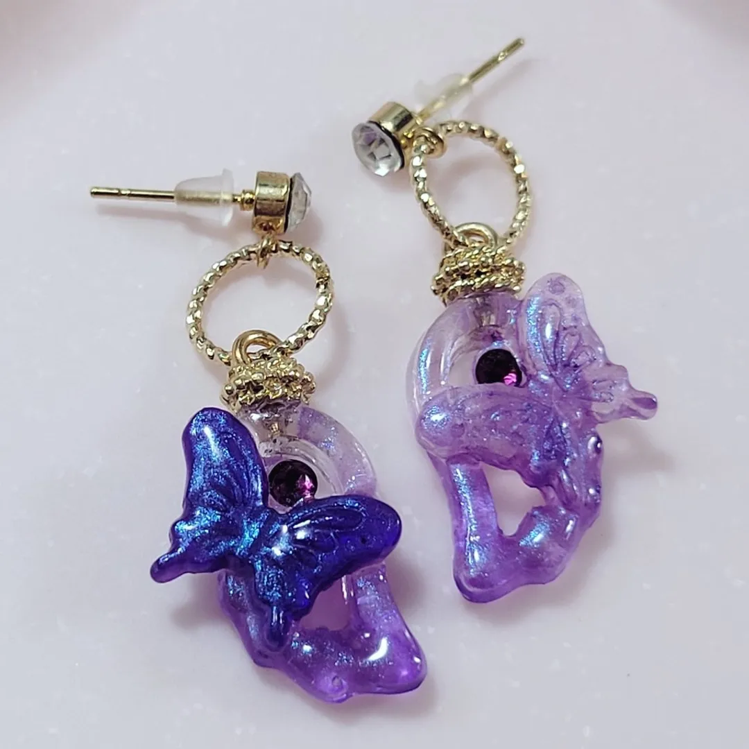 haco*nstructさんのレジン作品 | 【追加用レジン1本100g】作家のためのレジン 200gの定...