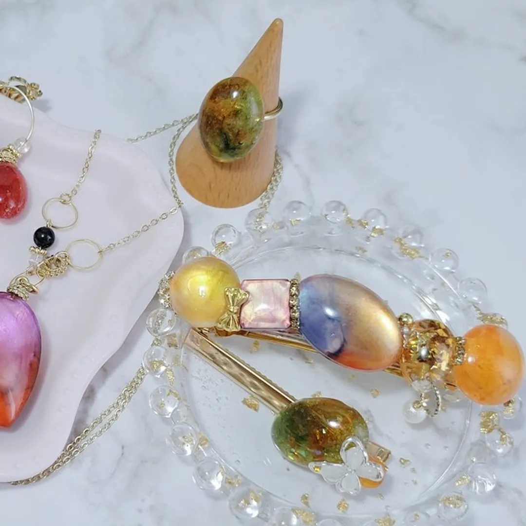 haco*nstructさんのレジン作品 | □ゆうパケ送料無料・大容量！！【2液性レジン液】300g N...
