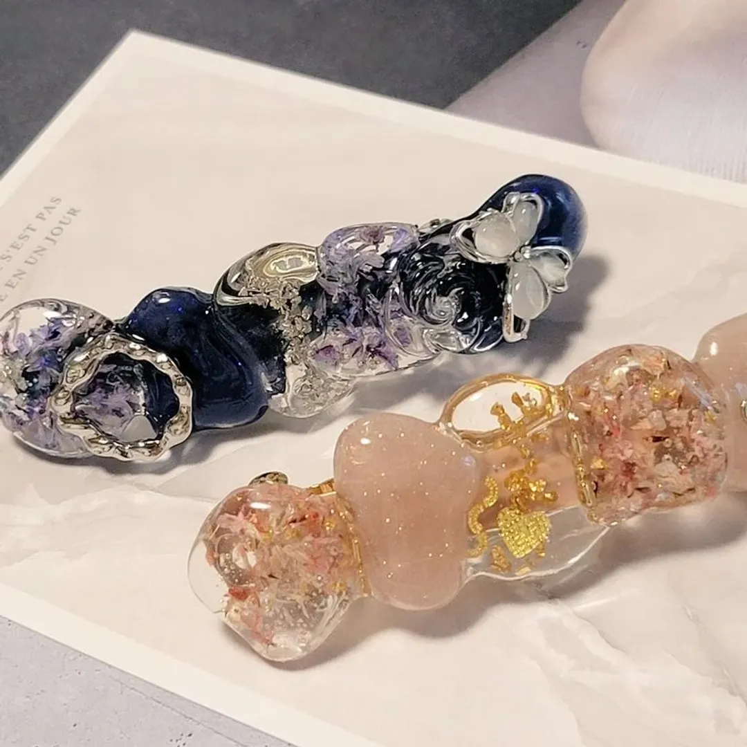 haco*nstructさんのレジン作品 | 【追加用レジン1本100g】作家のためのレジン 200gの定...