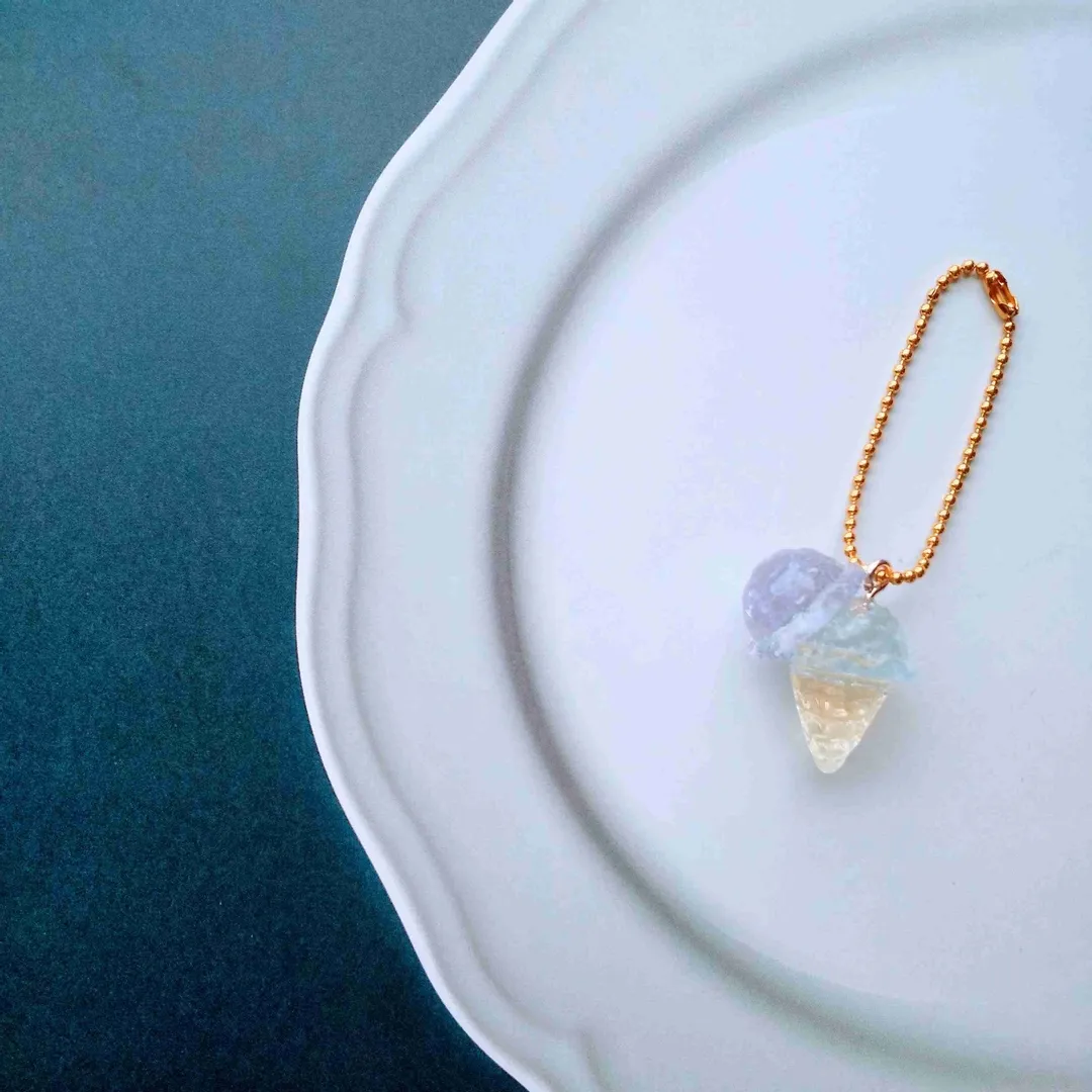 sio2（しお）さんのレジン作品 | 作家のためのレジン 「着色剤 濃縮カラーレジン10g 定番1...