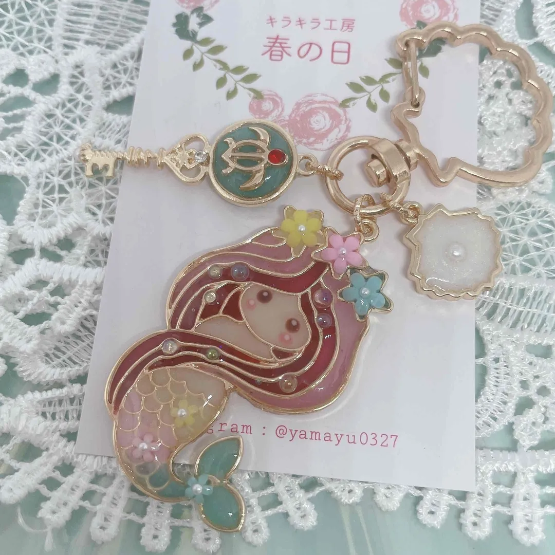 キラキラ工房　春の日さんのレジン作品 | 【定期便】作家のためのレジン 200g