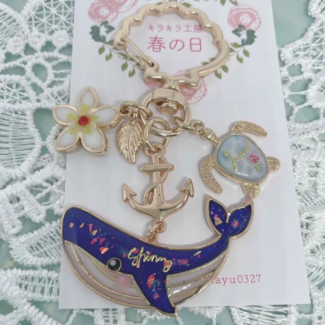 キラキラ工房　春の日さんのレジン作品 | 【定期便】作家のためのレジン 200g