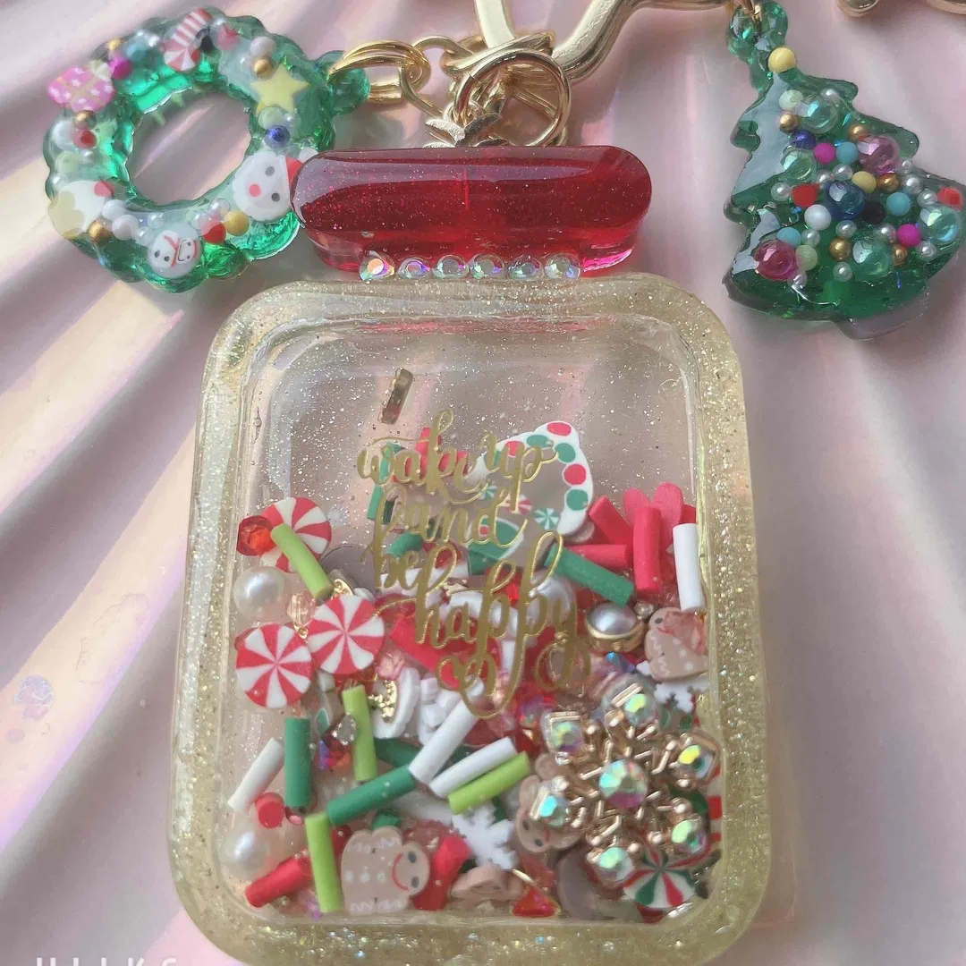 キラキラ工房　春の日さんのレジン作品 | 【定期便】作家のためのレジン 200g