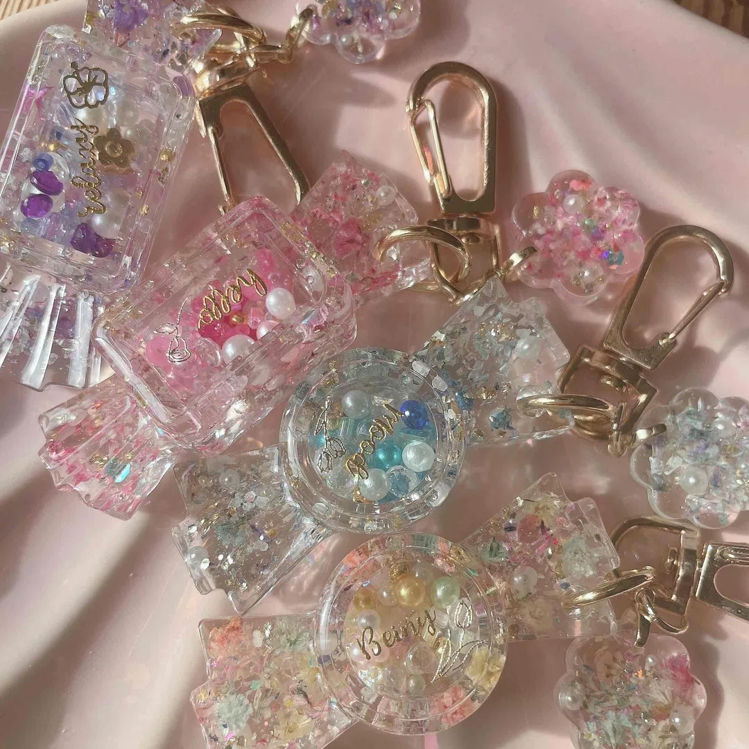 キラキラ工房　春の日さんのレジン作品 | 【定期便】作家のためのレジン 200g