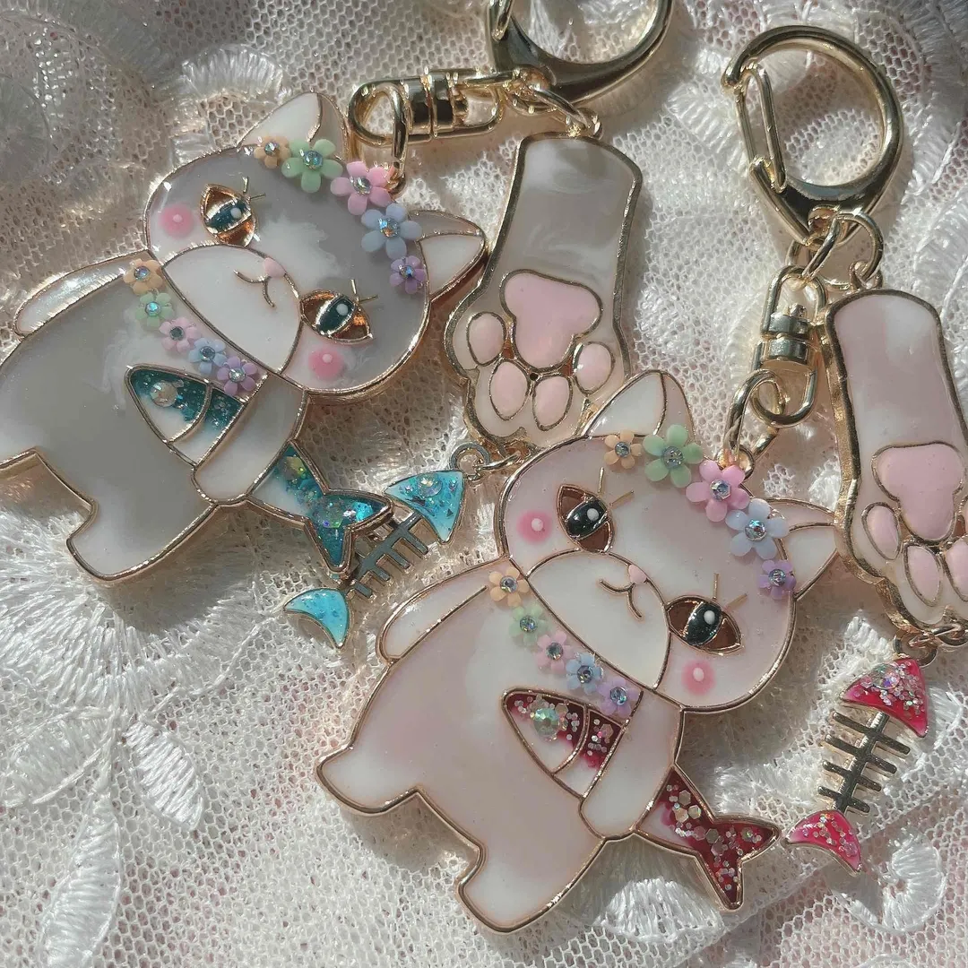 キラキラ工房　春の日さんのレジン作品 | 【定期便】作家のためのレジン 200g