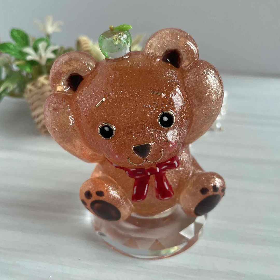 キラキラ工房　春の日さんのレジン作品 | 【定期便】作家のためのレジン 200g