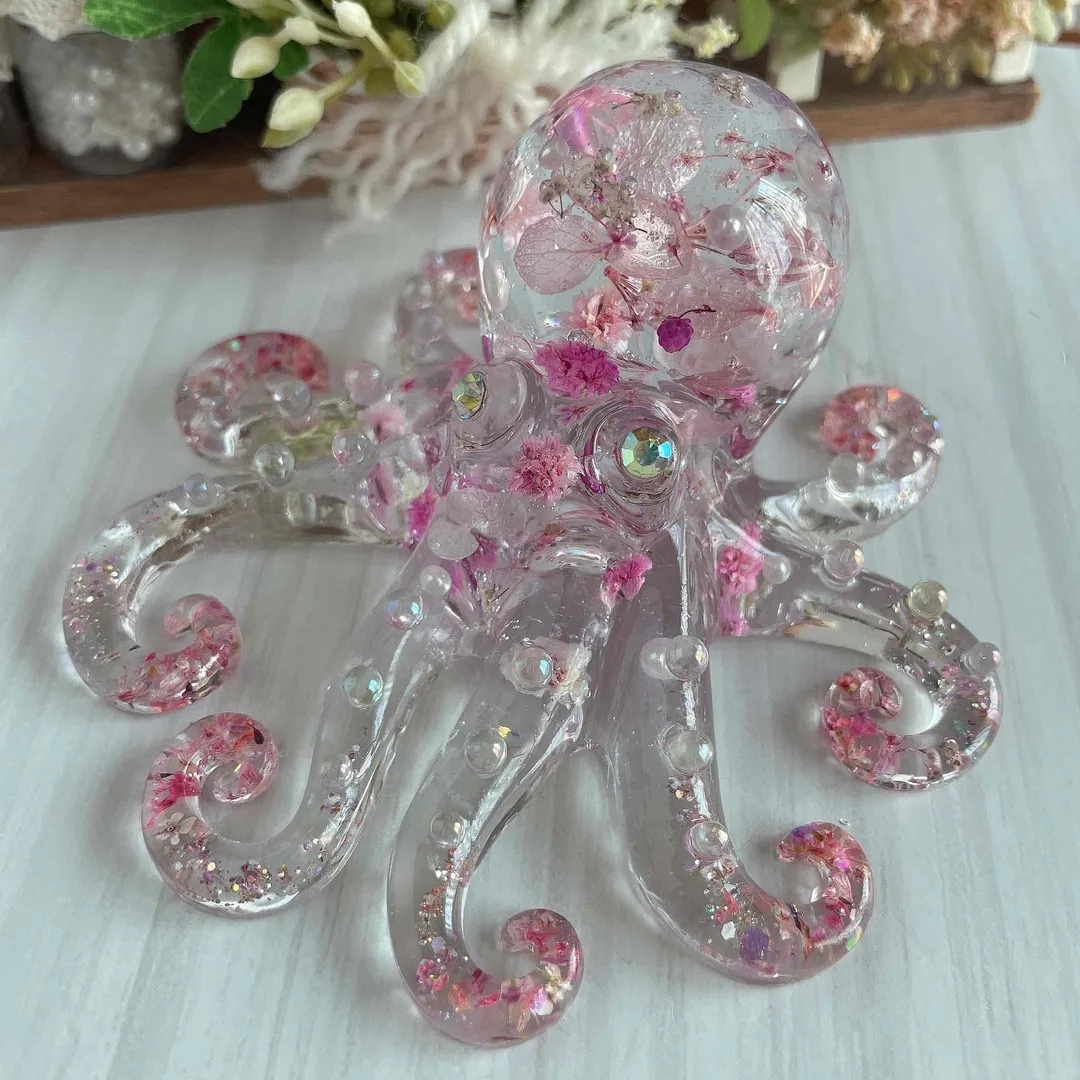 キラキラ工房　春の日さんのレジン作品 | 【定期便】作家のためのレジン 200g