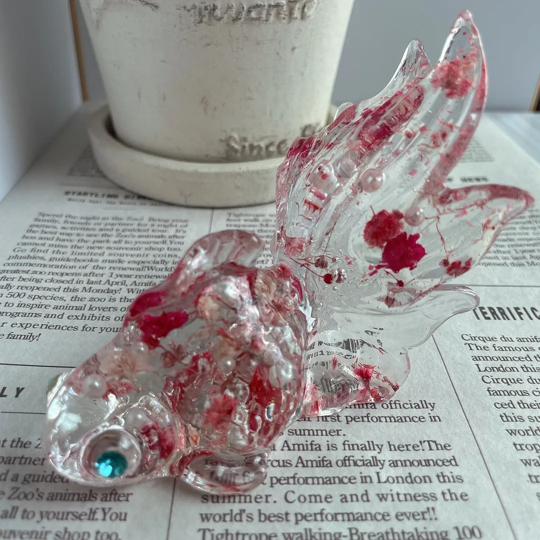 キラキラ工房　春の日さんのレジン作品 | 【定期便】作家のためのレジン 200g