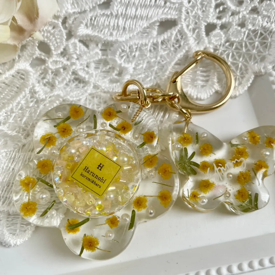 キラキラ工房　春の日さんのレジン作品 | 【定期便】作家のためのレジン 200g