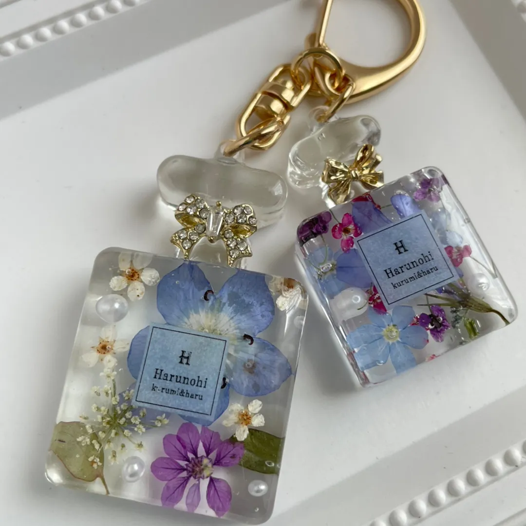 キラキラ工房　春の日さんのレジン作品 | 【定期便】作家のためのレジン 200g