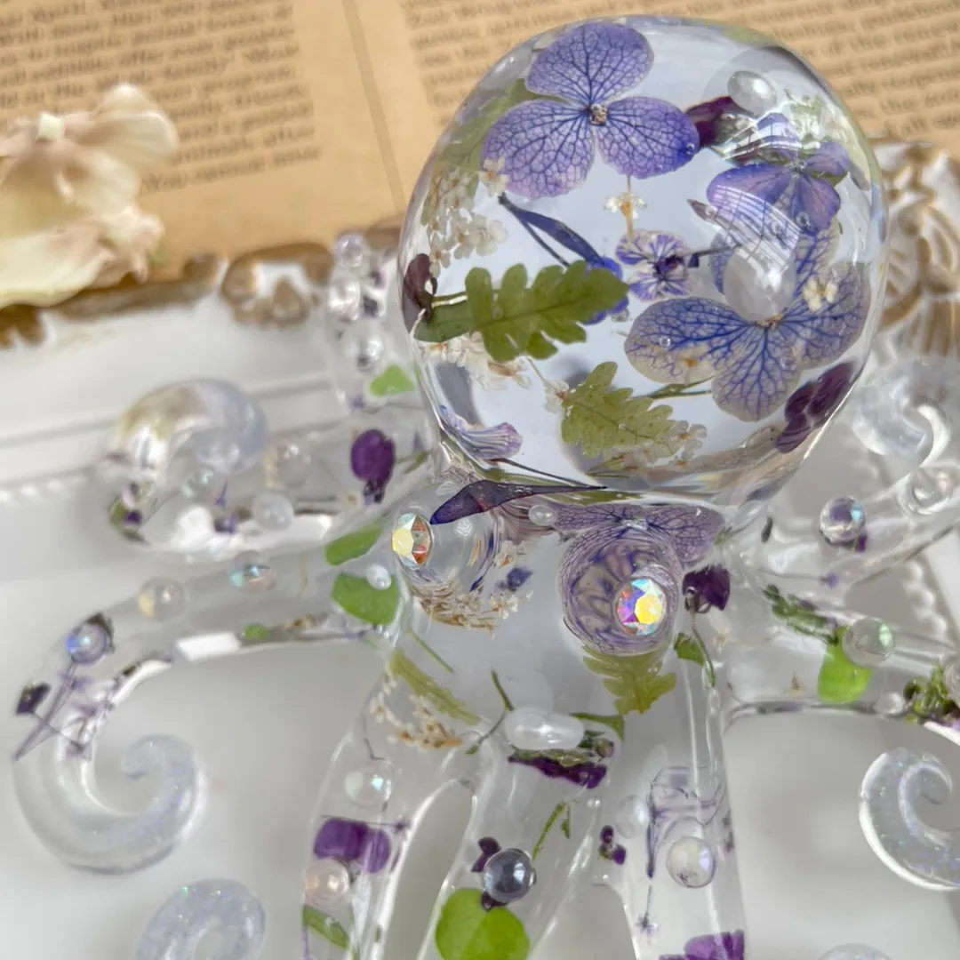 キラキラ工房　春の日さんのレジン作品 | 【定期便】作家のためのレジン 200g