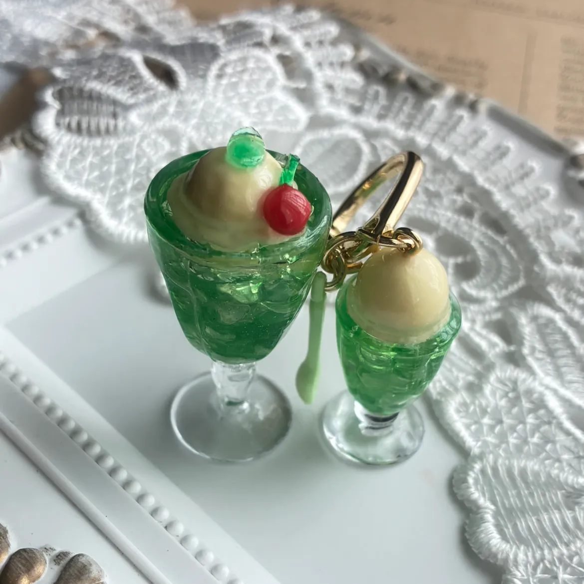 キラキラ工房　春の日さんのレジン作品 | 【定期便】作家のためのレジン 200g