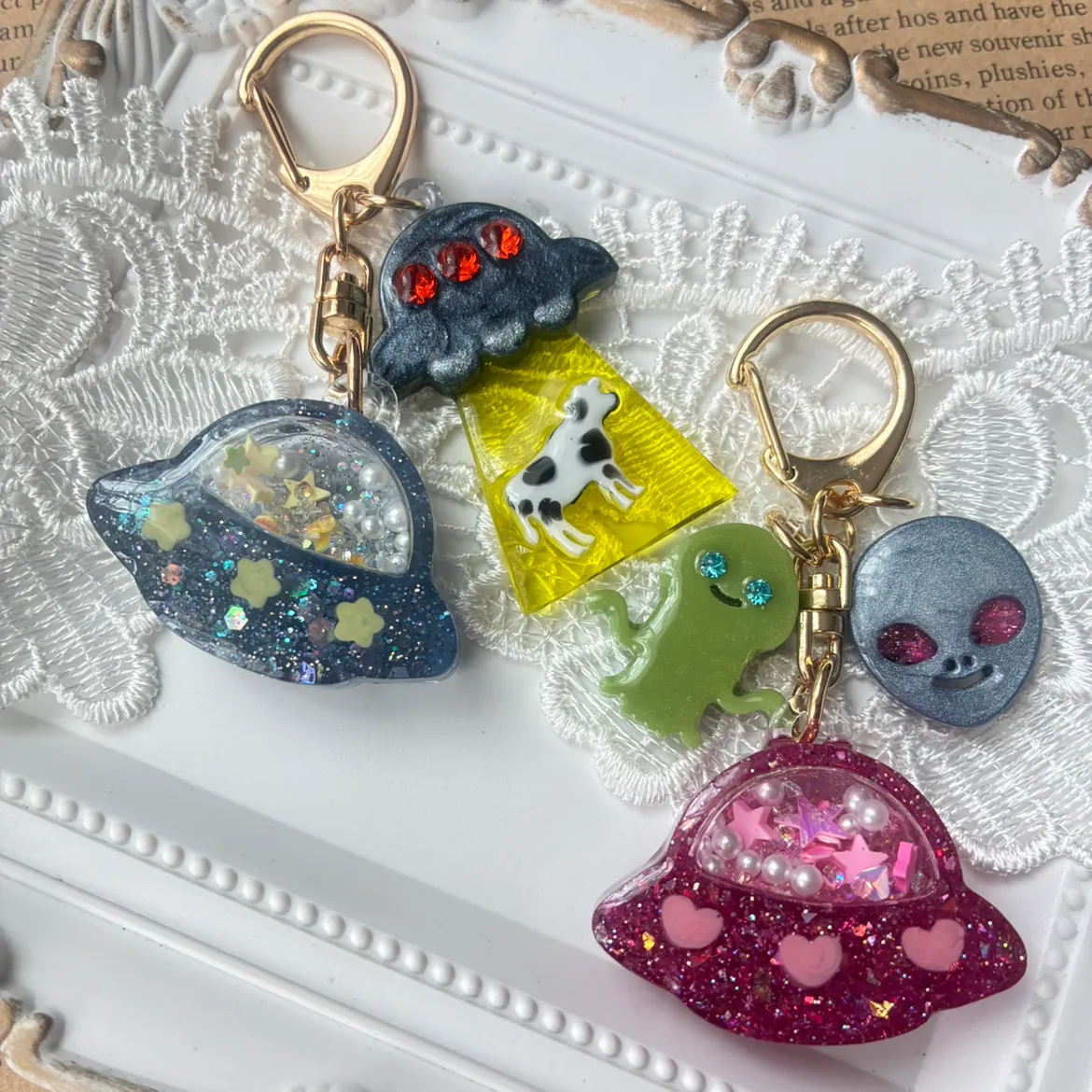 キラキラ工房　春の日さんのレジン作品 | 【定期便】作家のためのレジン 200g