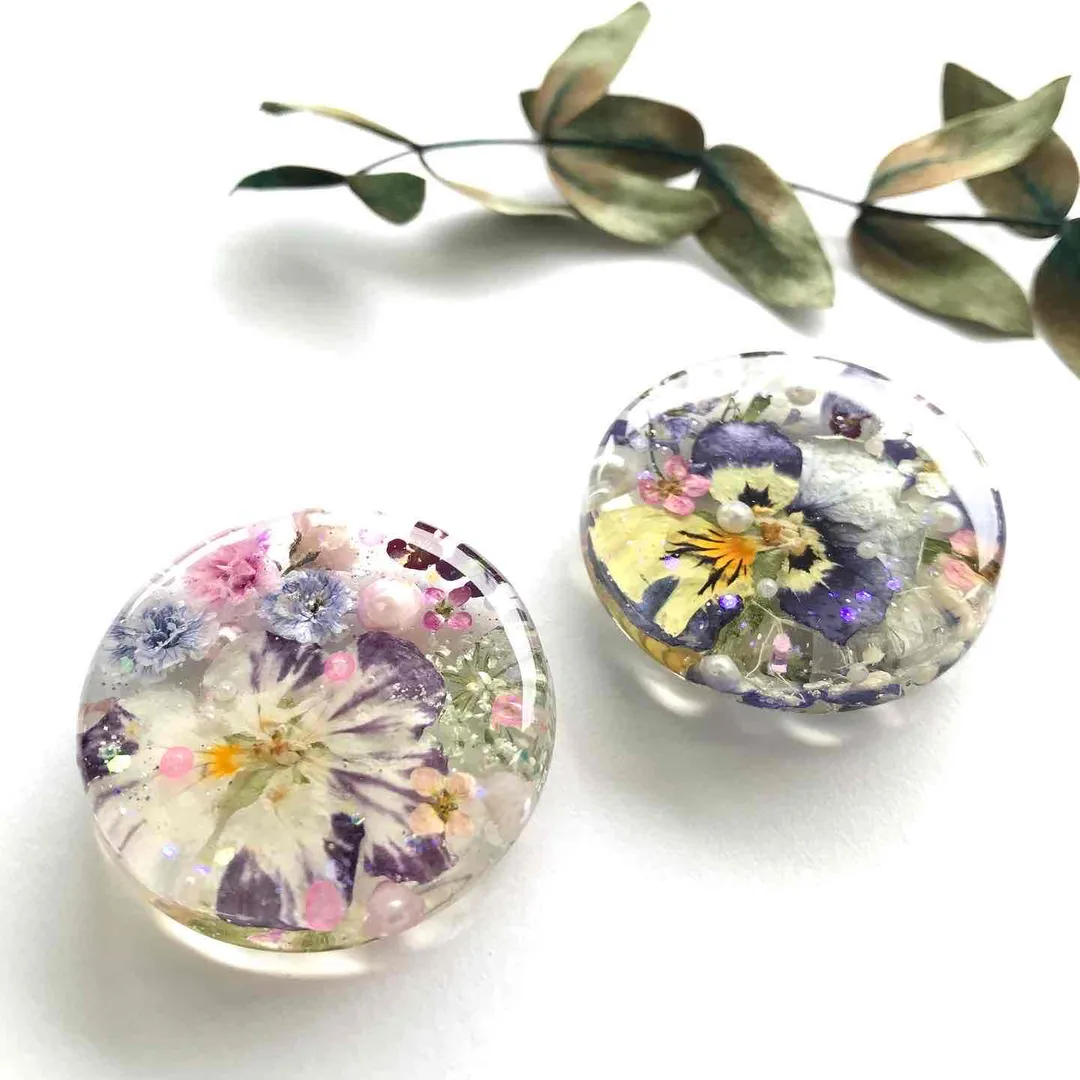 cerise22さんのレジン作品 | 改良版 最高峰のコスパ レジン液 大容量 100g 持続する...