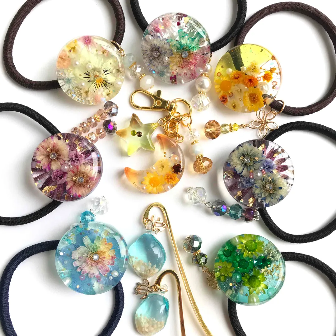 cerise22さんのレジン作品 | 【追加用レジン1本100g】作家のためのレジン 200gの定...
