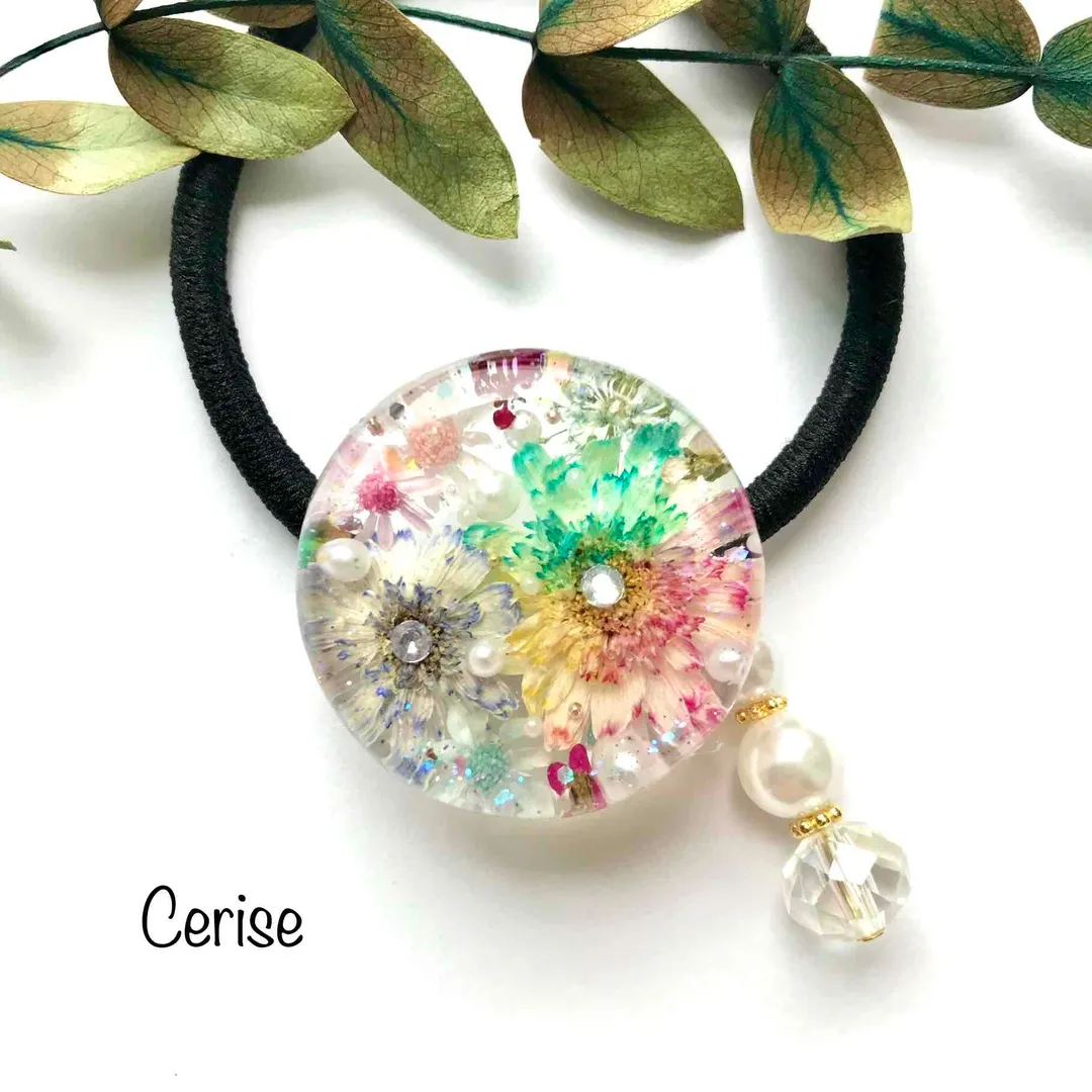 cerise22さんのレジン作品 | 【追加用レジン1本100g】作家のためのレジン 200gの定...